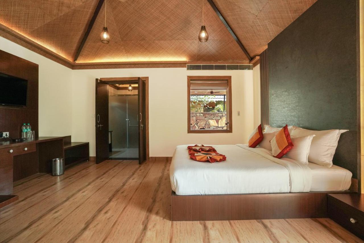 เนเจอร์ วิลเลจ รีสอร์ต Hotel พุชการ์ ภายนอก รูปภาพ