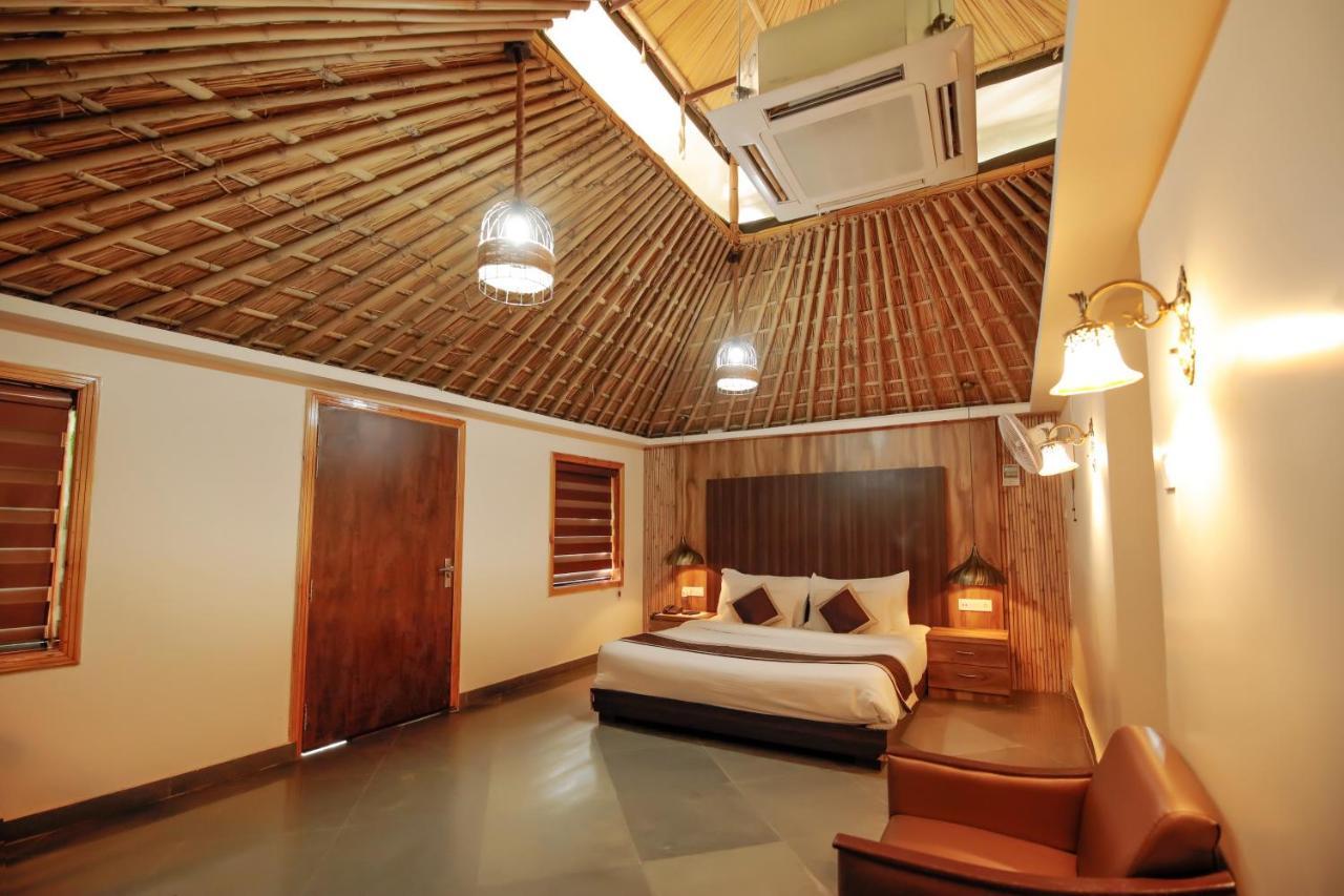 เนเจอร์ วิลเลจ รีสอร์ต Hotel พุชการ์ ภายนอก รูปภาพ